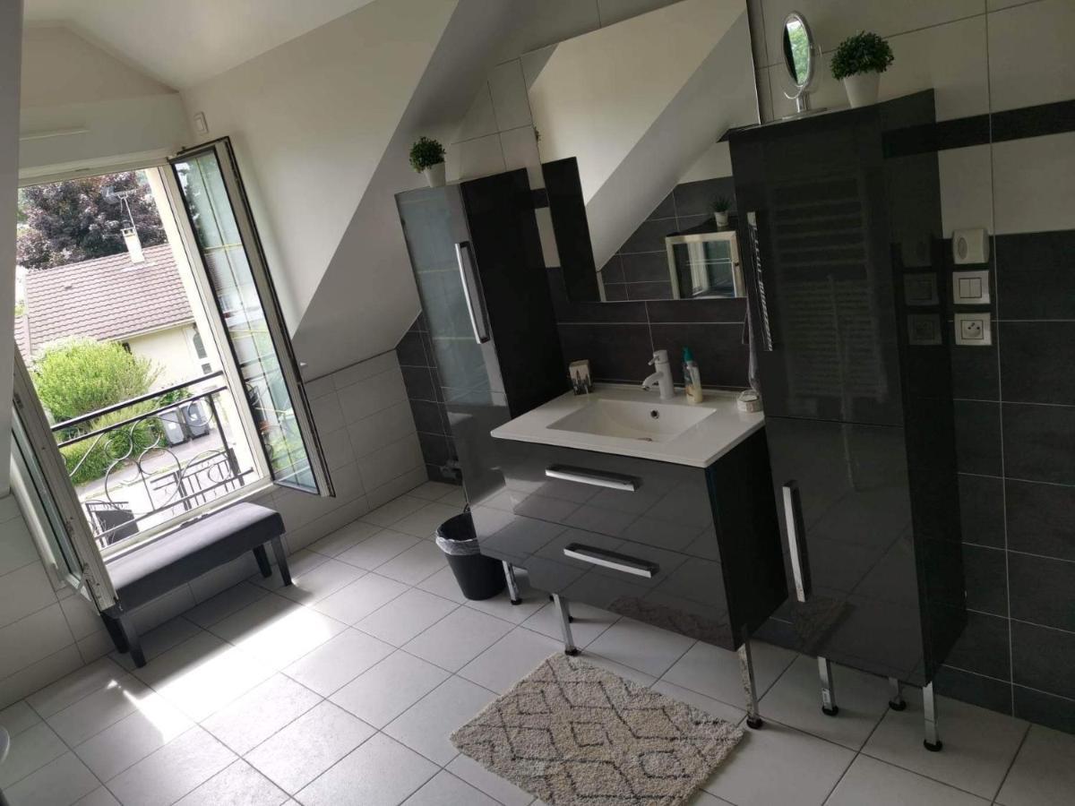 Chambre Au Calme Domont Luaran gambar